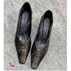 26_202_Vintage_Black_Gold
