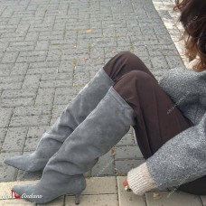 25_802_Grey_Versal_Z